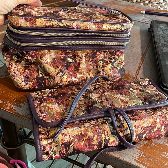 Handbags - Make Up Travel Set